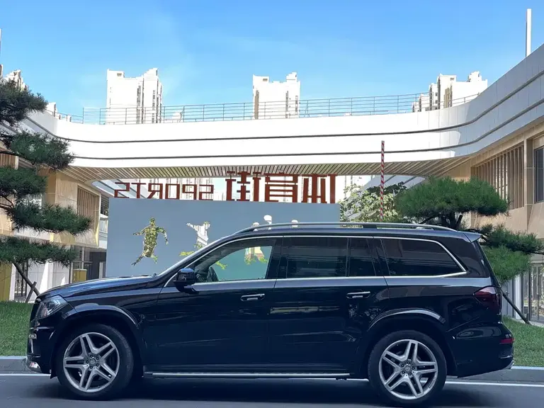 Mercedes-Benz GL-Class GL 500 4 MATIC