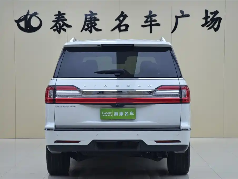 Navigator 领航员 2020款 3.5 T MONO限量尊耀版 MONO WHITE