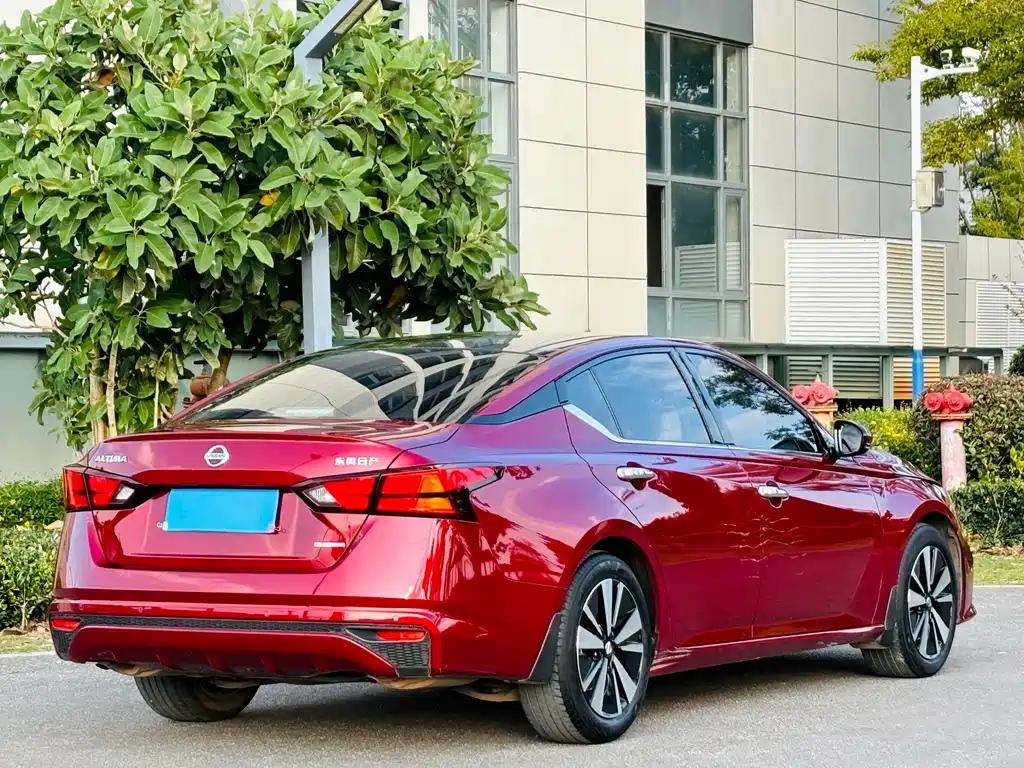 Teana 2.0 L XL Comfort
