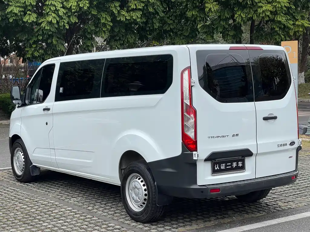 Transit 2.0 T Diesel Multi-purpose Commercial MWB Low Roof Dual Tailgate CN-VI