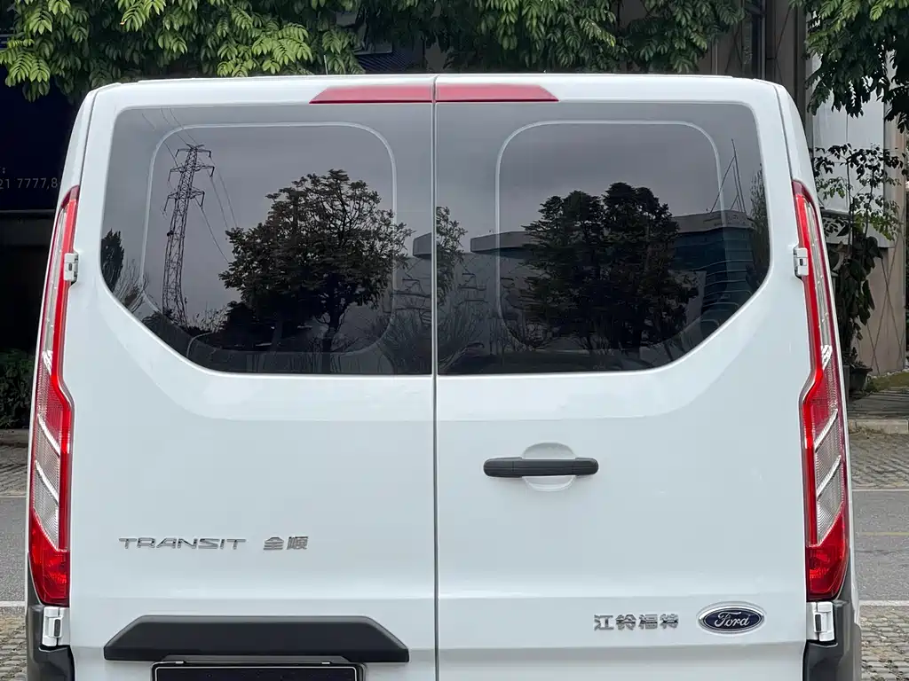 Transit 2.0 T Diesel Multi-purpose Commercial MWB Low Roof Dual Tailgate CN-VI