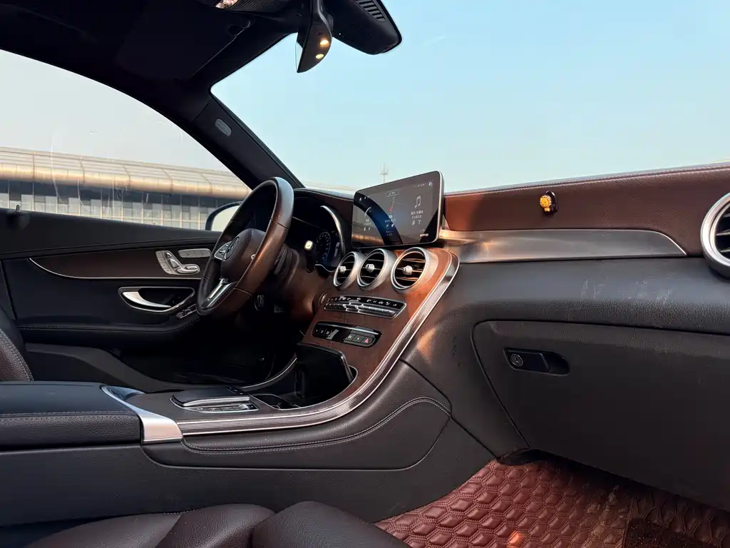 Mercedes-Benz GLC GLC 260 L 4 MATIC Luxury