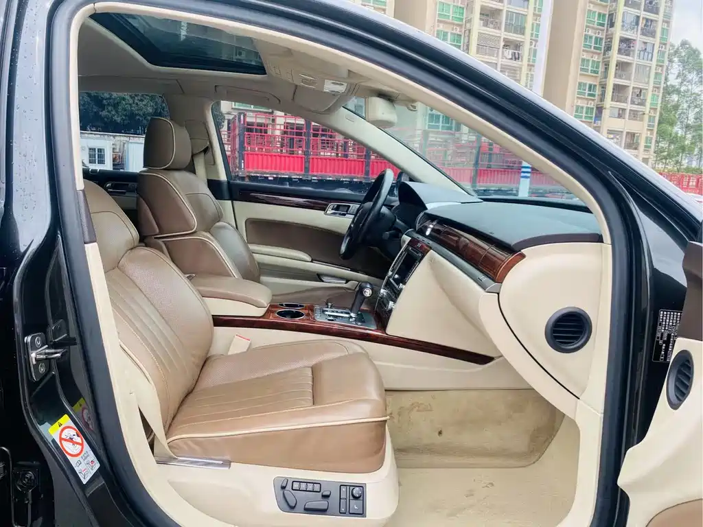 Phaeton 3.6 L V6 5-seat Extended Business