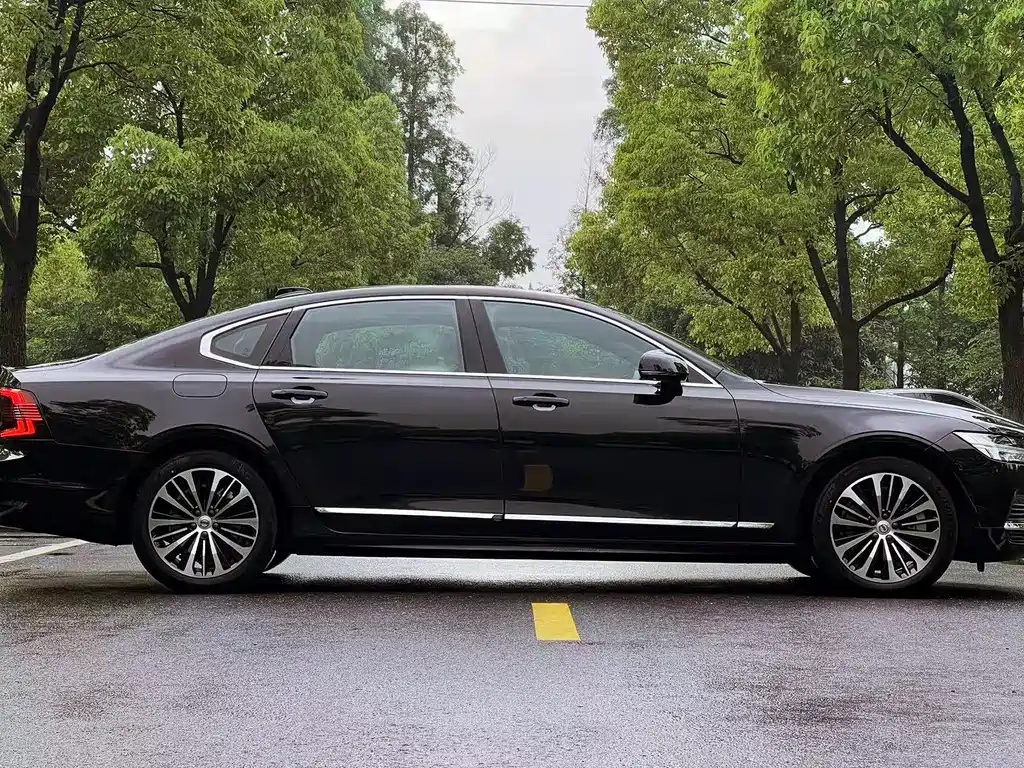 Volvo S90 PHEV PHEV Hybrid 4 WD Long Range Smart Ease Luxury