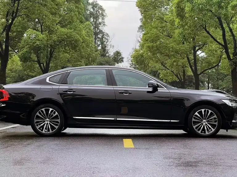 Volvo S90 PHEV PHEV Hybrid 4 WD Long Range Smart Ease Luxury