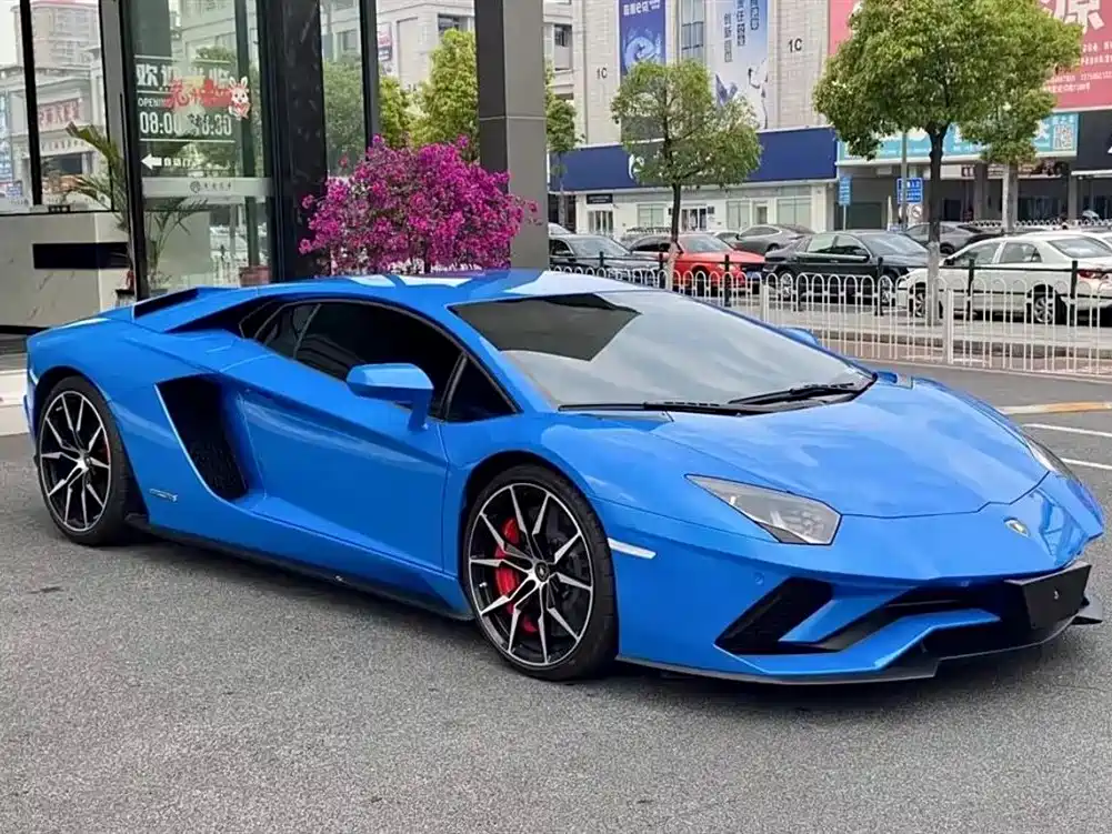Aventador Aventador S
