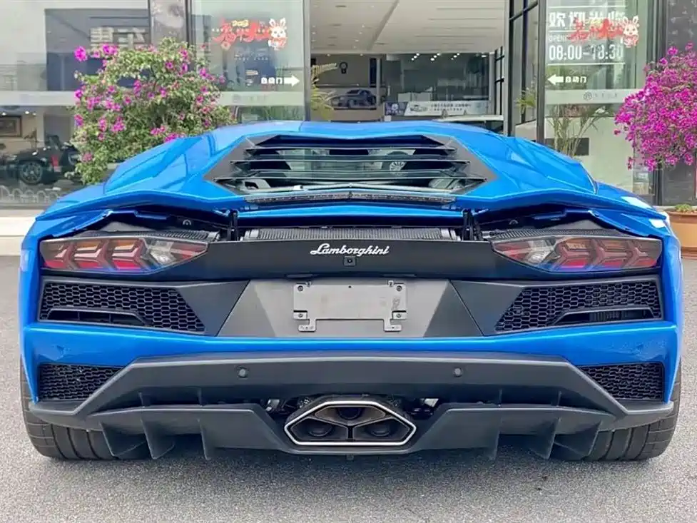 Aventador Aventador S