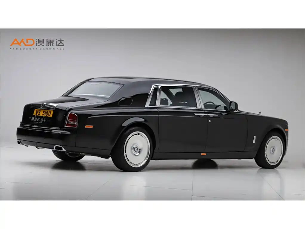 Phantom 6.7 L Extended EWB