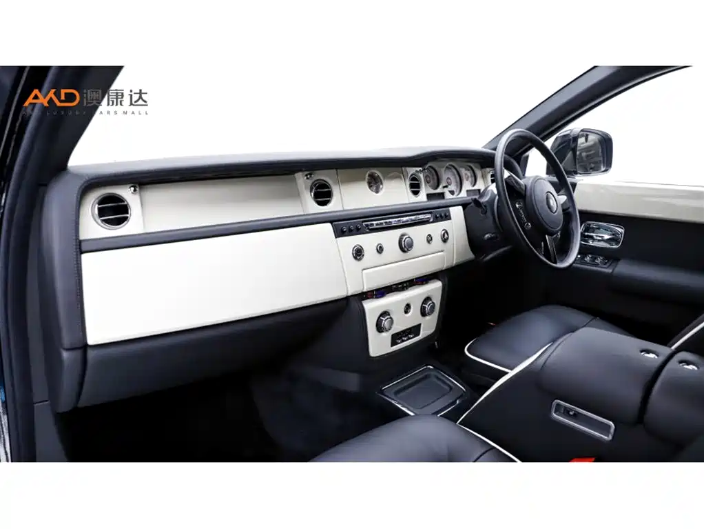 Phantom 6.7 L Extended EWB