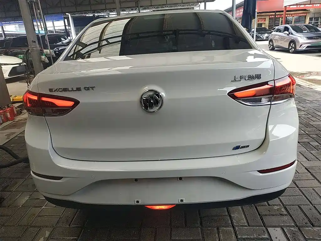 Excelle GT Facelift 1.3 T Auto Light Hybrid Elite