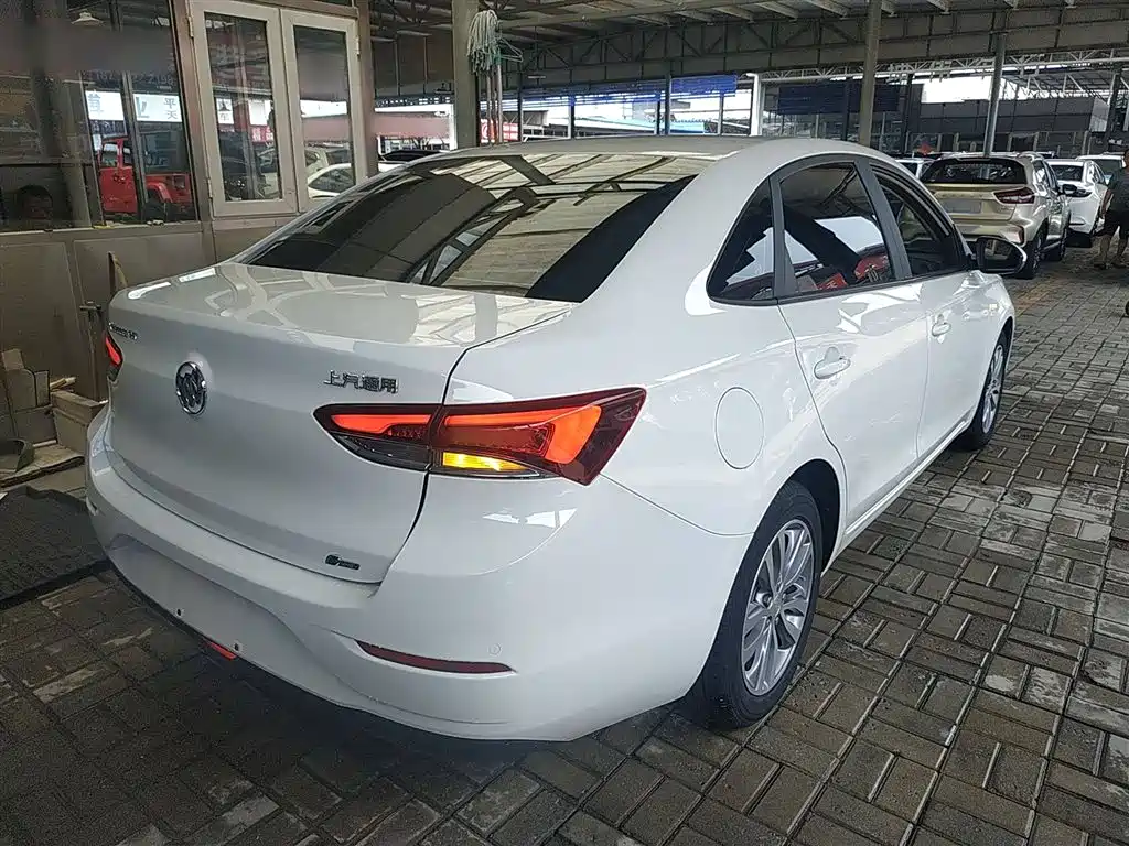 Excelle GT Facelift 1.3 T Auto Light Hybrid Elite