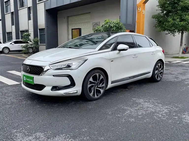 DS 5 DS 5 2015款 1.8 T 尊享版THP200