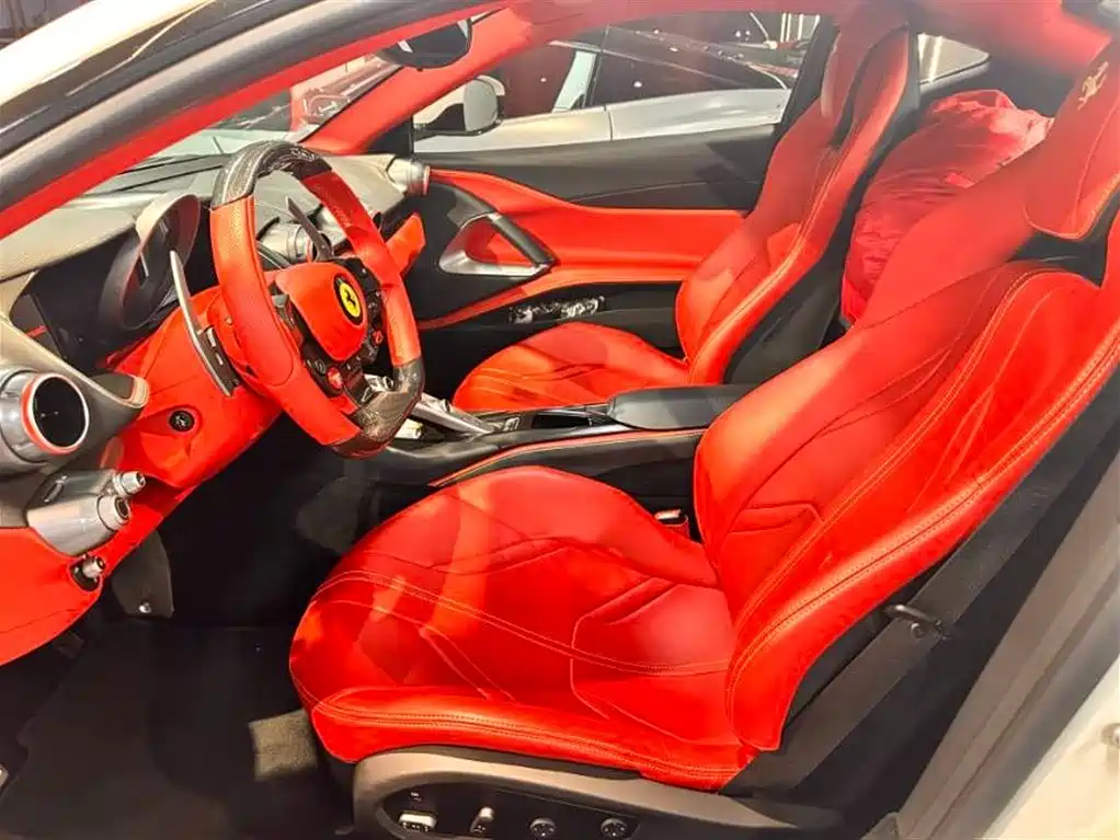 Ferrari 812 6.5 L Superfast