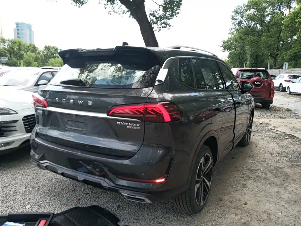Roewe RX5 MAX 荣威RX5 MAX 2022款 2.0 T 自动有为尊荣版