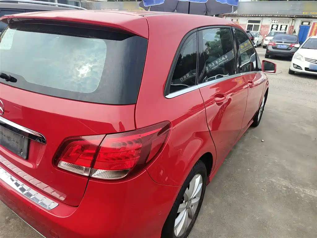 Mercedes-Benz B-Class B 180