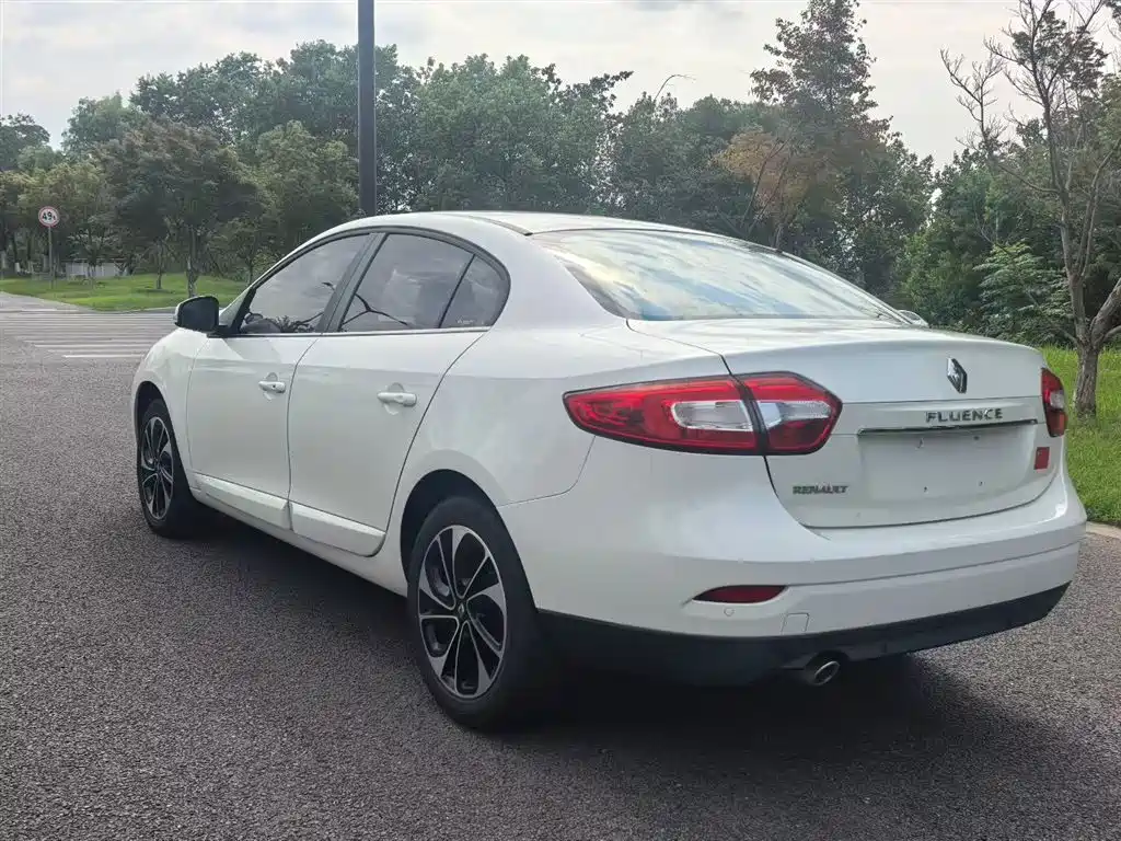 Fluence 风朗 2015款 2.0 L 时尚版