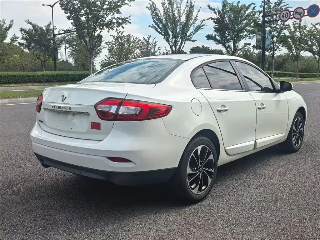 Fluence 风朗 2015款 2.0 L 时尚版