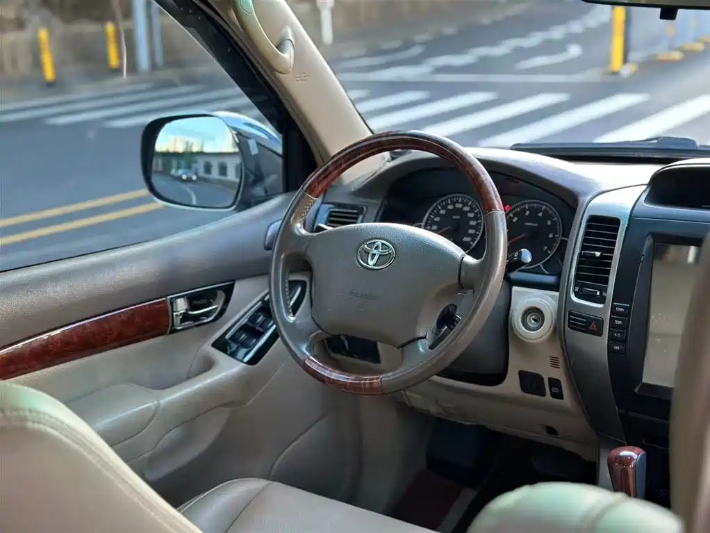 Prado 4.0 L Auto VX