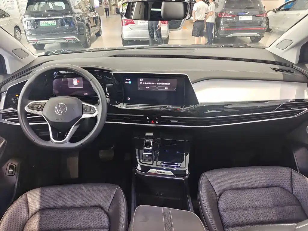 Talagon 380 TSI 4 WD Luxury Premium Realm Pro 6-seat