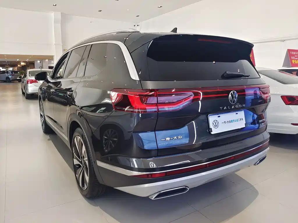 Talagon 380 TSI 4 WD Luxury Premium Realm Pro 6-seat