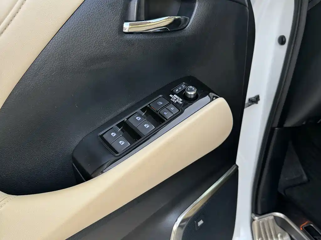 Alphard 3.5 L Luxury