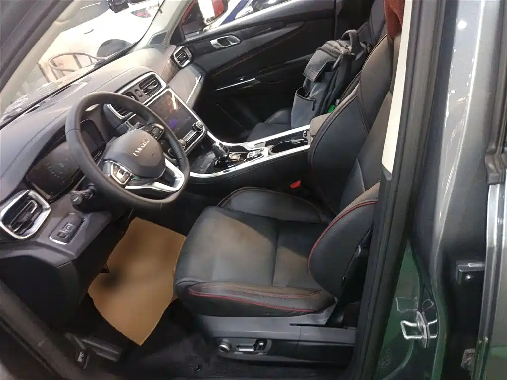 Lynk & Co 01 2.0 T 2 WD Shine Pro CN-VI