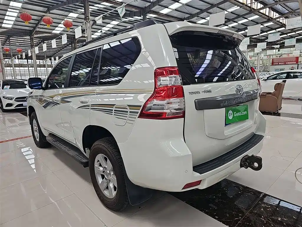 Prado 2.7 L Auto Luxury