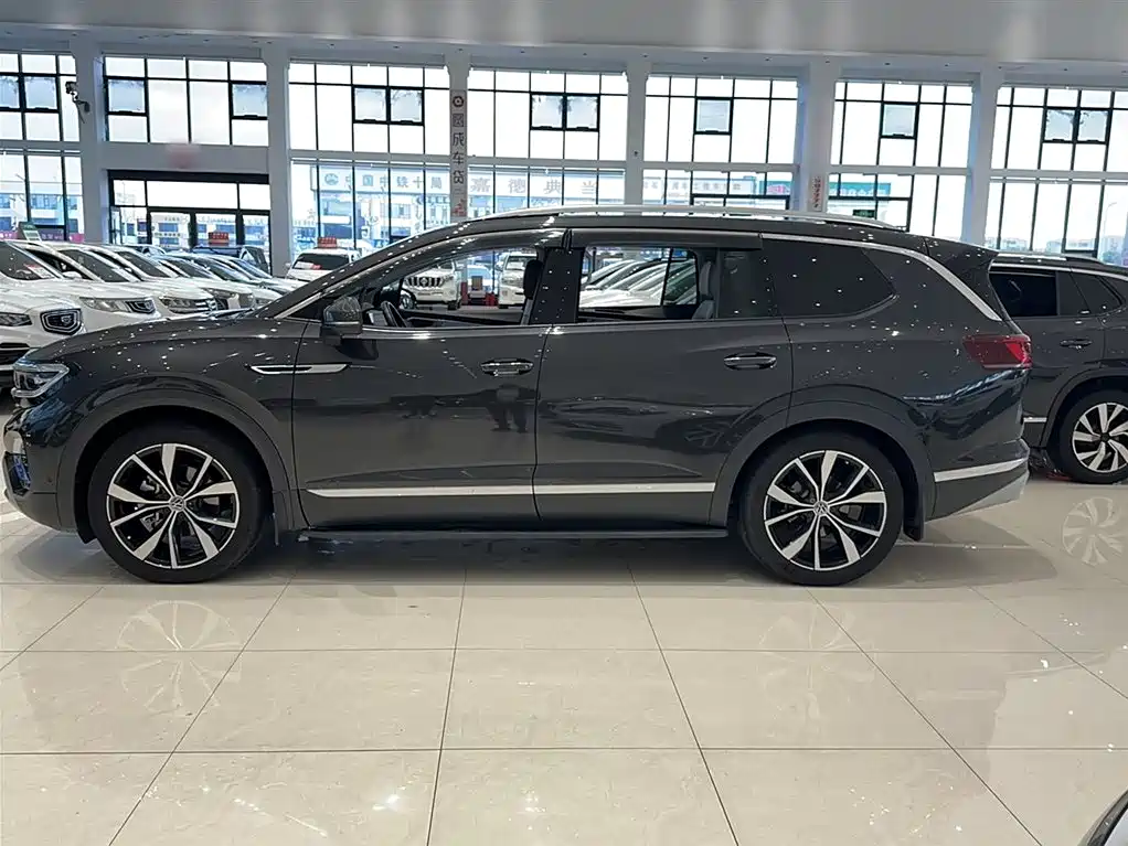 Talagon 530 TSI 4 WD Flagship Victory Realm Pro