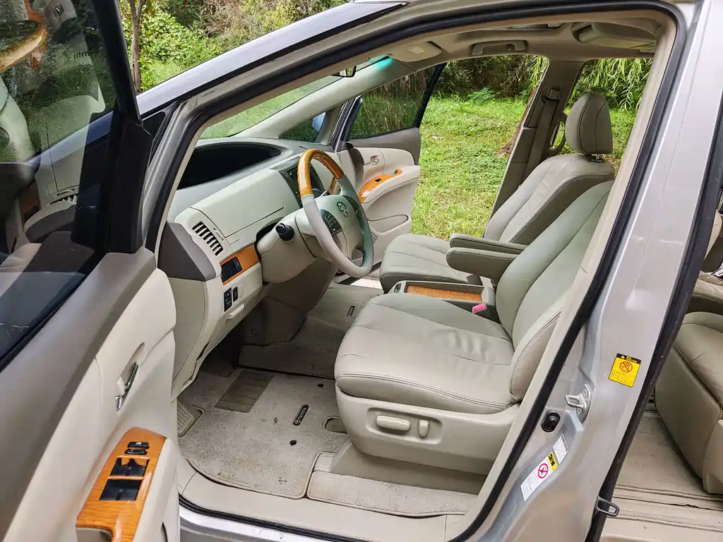 Previa 3.5 L 7 -seat Luxury