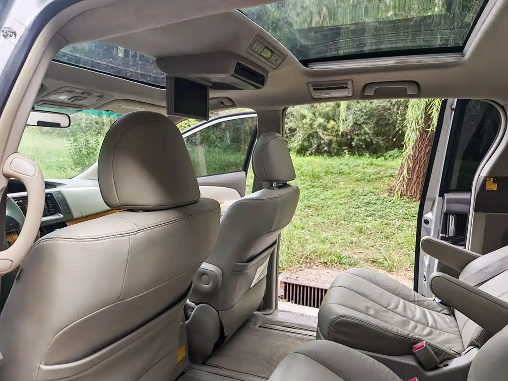 Previa 3.5 L 7 -seat Luxury