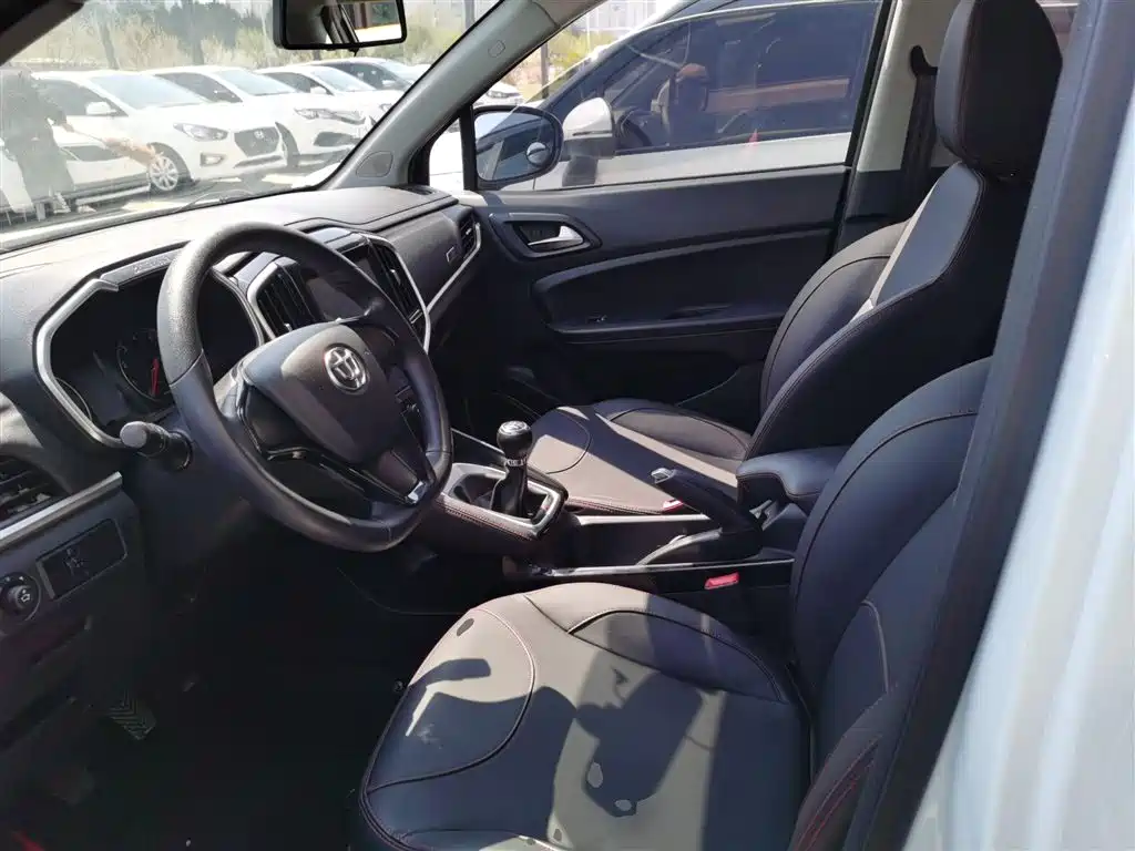 Brilliance V3 1.5 L Manual Comfort