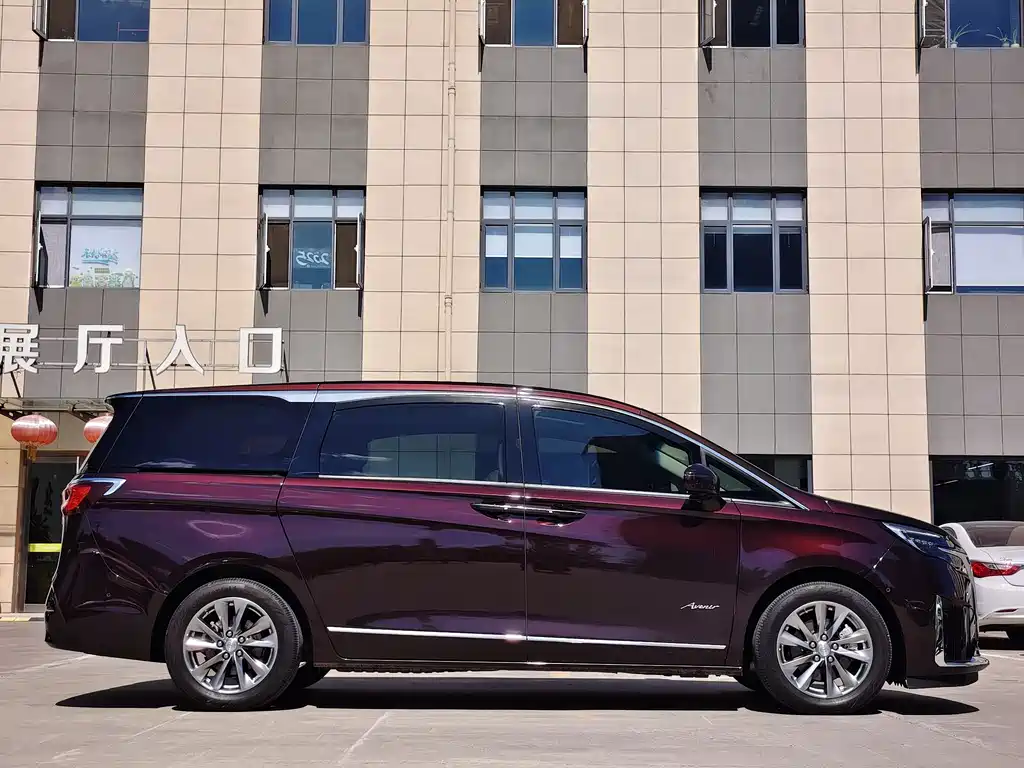 Buick GL8 Avenir Avenir 7-seat Gift