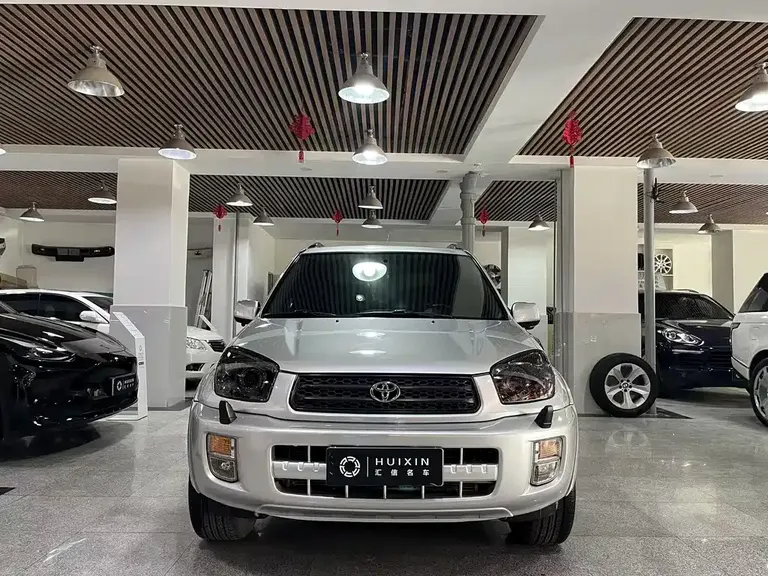 Toyota RAV4 (Import) 2.0 3-door
