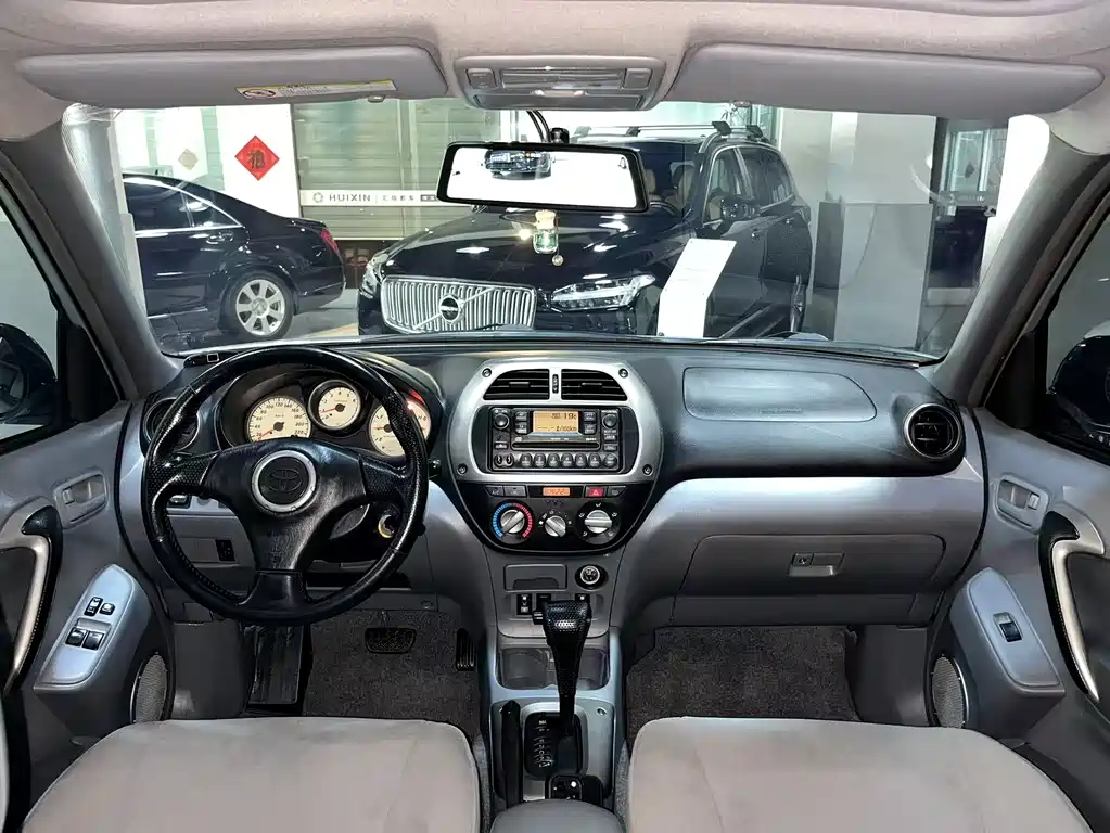 Toyota RAV4 (Import) 2.0 3-door