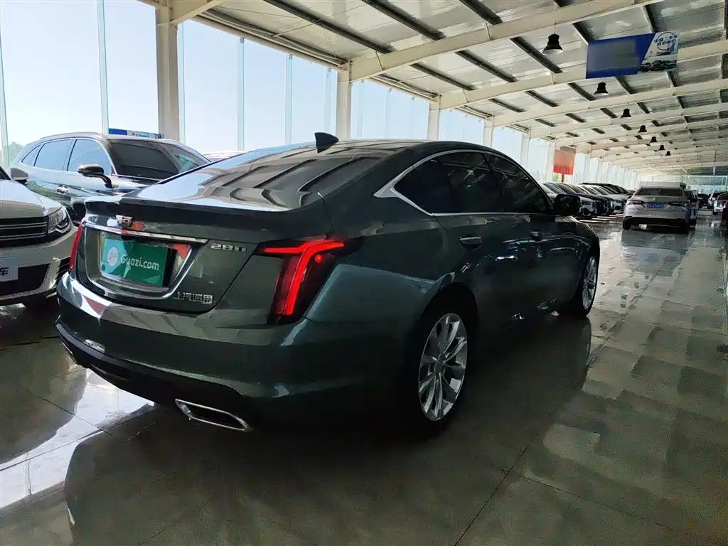 Cadillac CT5 28 T Luxury (Standard)