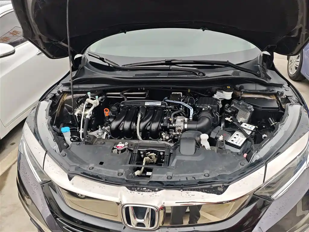 Vezel 1.5 L CVT Pioneer