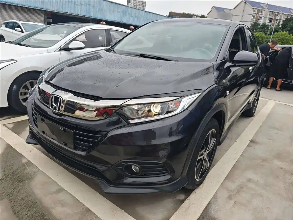 Vezel 1.5 L CVT Pioneer