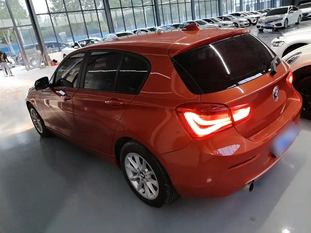 BMW 1 Series (Import) 118 i Urban Design Package