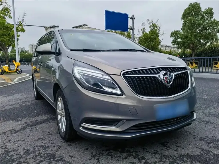 Buick GL8 28 T Luxury CN-VI