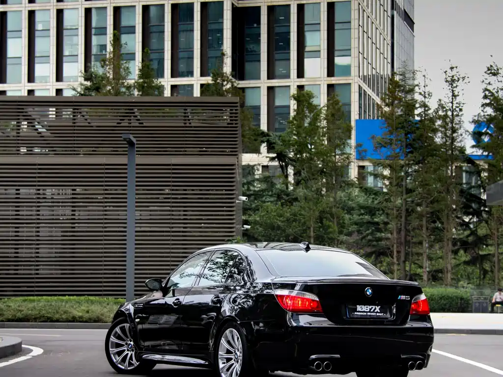 BMW M5