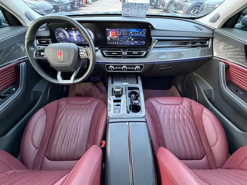 Hongqi HS5 2.0 T 4 WD Flagship Leading Pro