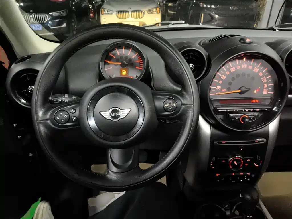 MINI COUNTRYMAN 1.6 T COOPER ALL4 Fun