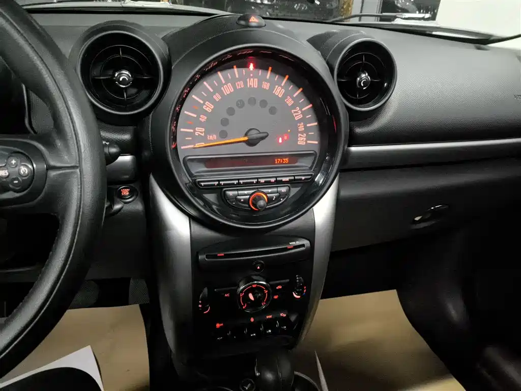 MINI COUNTRYMAN 1.6 T COOPER ALL4 Fun