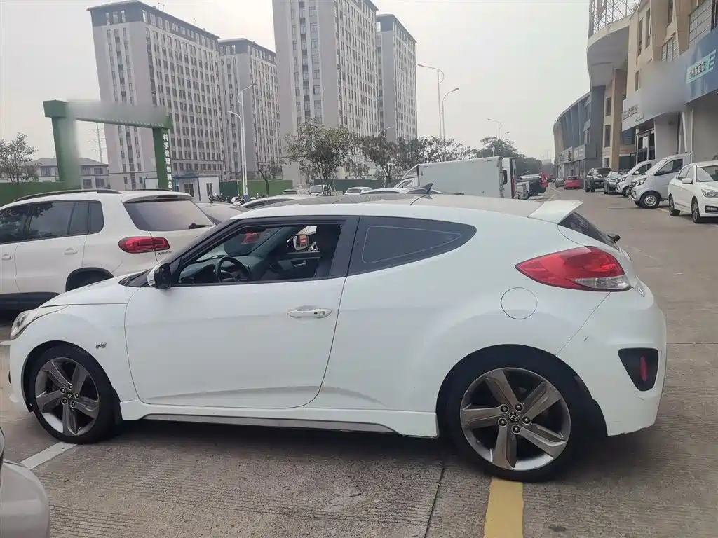 Veloster 1.6 T Auto Luxury