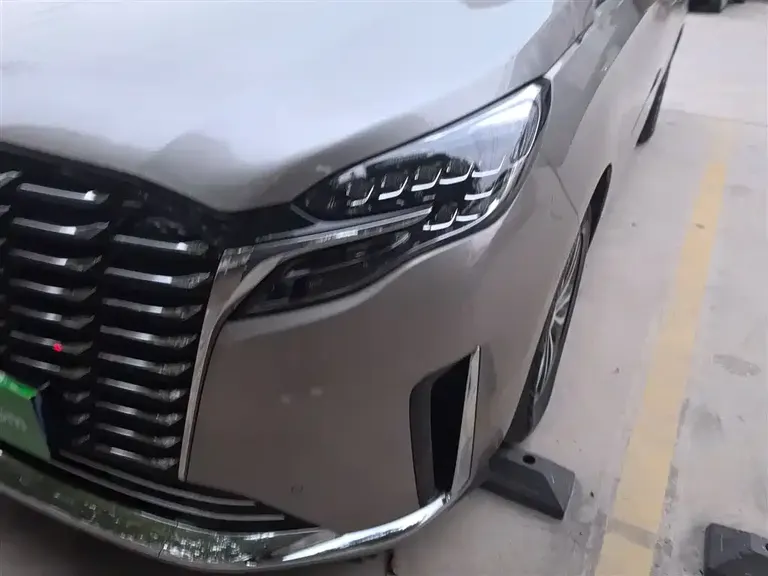 Buick GL8 ES LaCrosse Premium