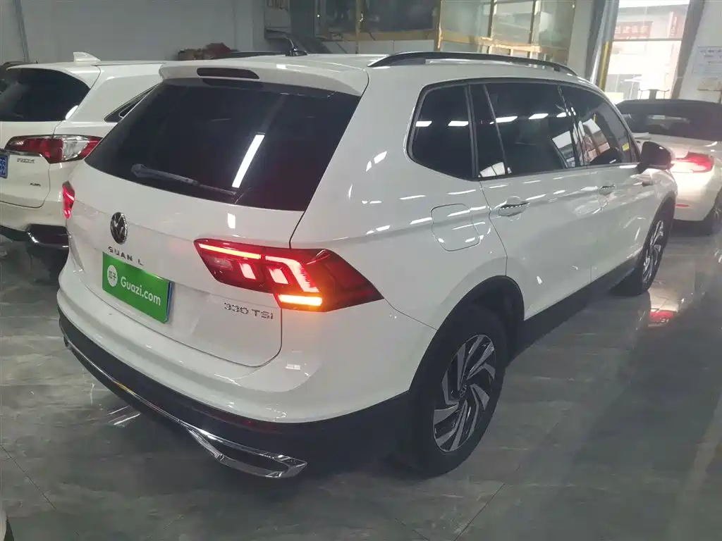 Tiguan L 330 TSI Auto 2 WD Comfort Enjoyment