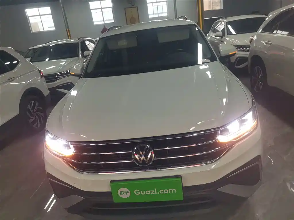 Tiguan L 330 TSI Auto 2 WD Comfort Enjoyment
