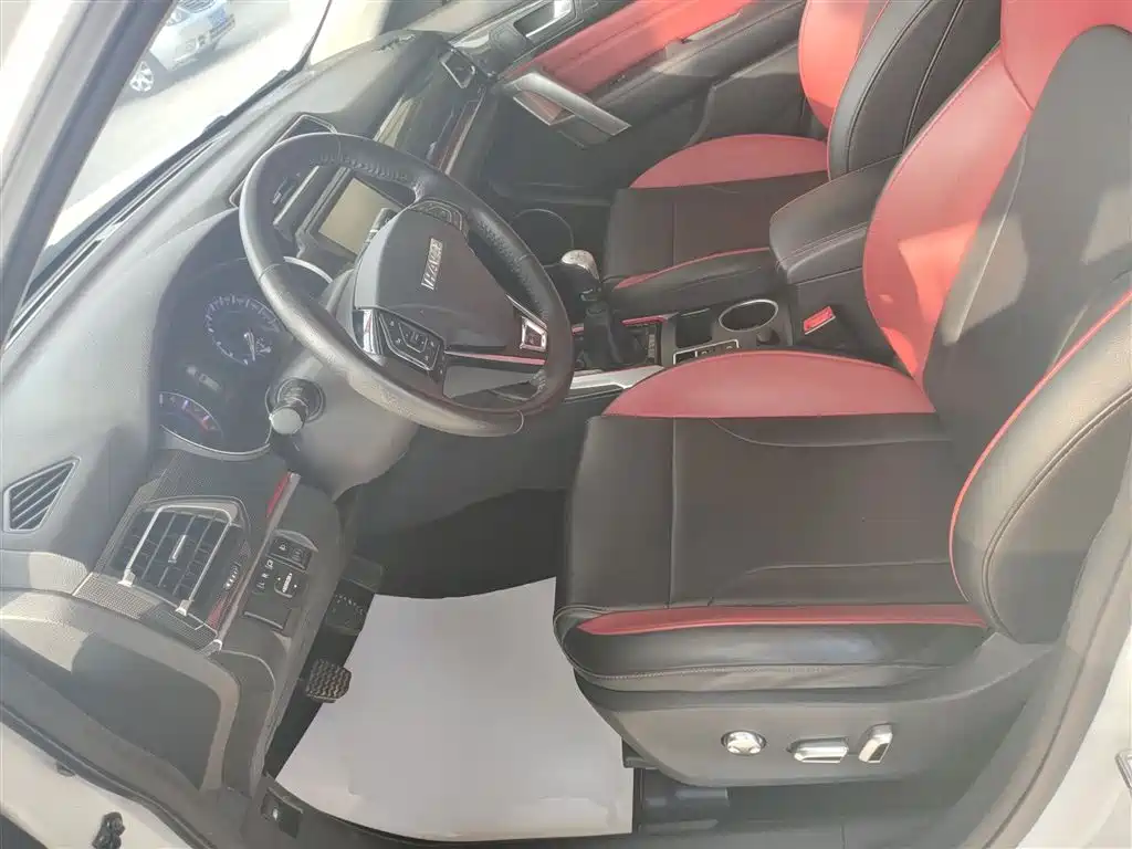 Haval H2 哈弗H2 2017款 蓝标 1.5 T 手动两驱豪华型