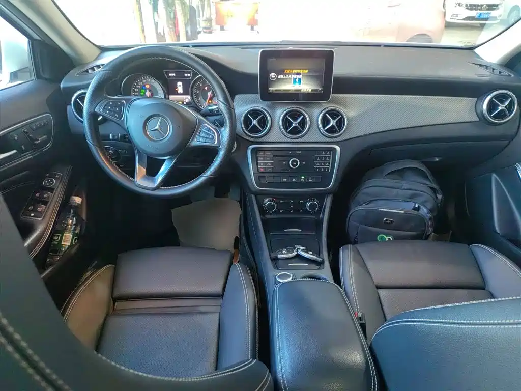 Mercedes-Benz GLA GLA 200 Dynamic