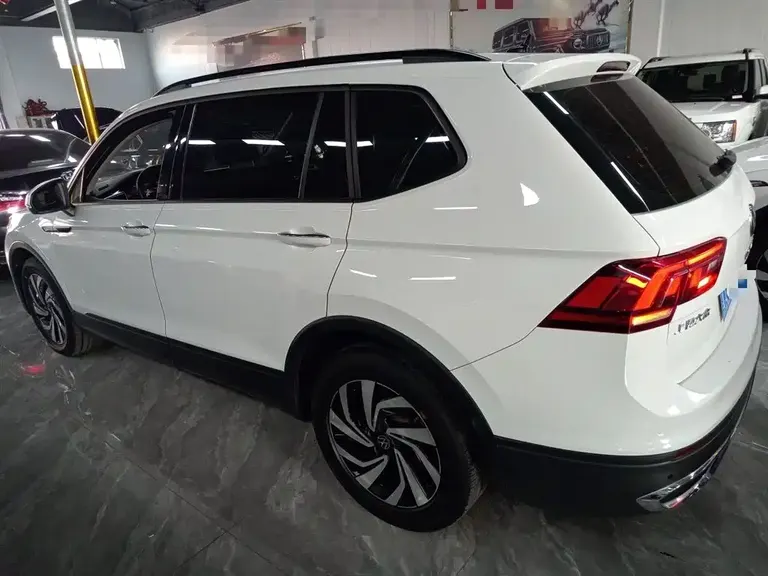 Volkswagen Tiguan L 330 TSI Auto 2 WD Comfort Enjoyment